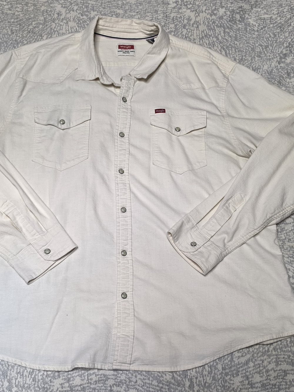 Wrangler Men's Cream Long-Sleeve Western Button-Down Shirt